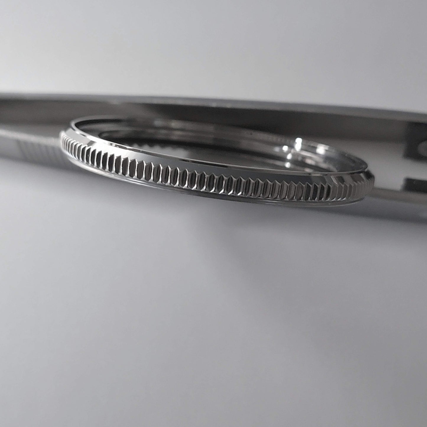 COIN EDGE Bezel / Polished