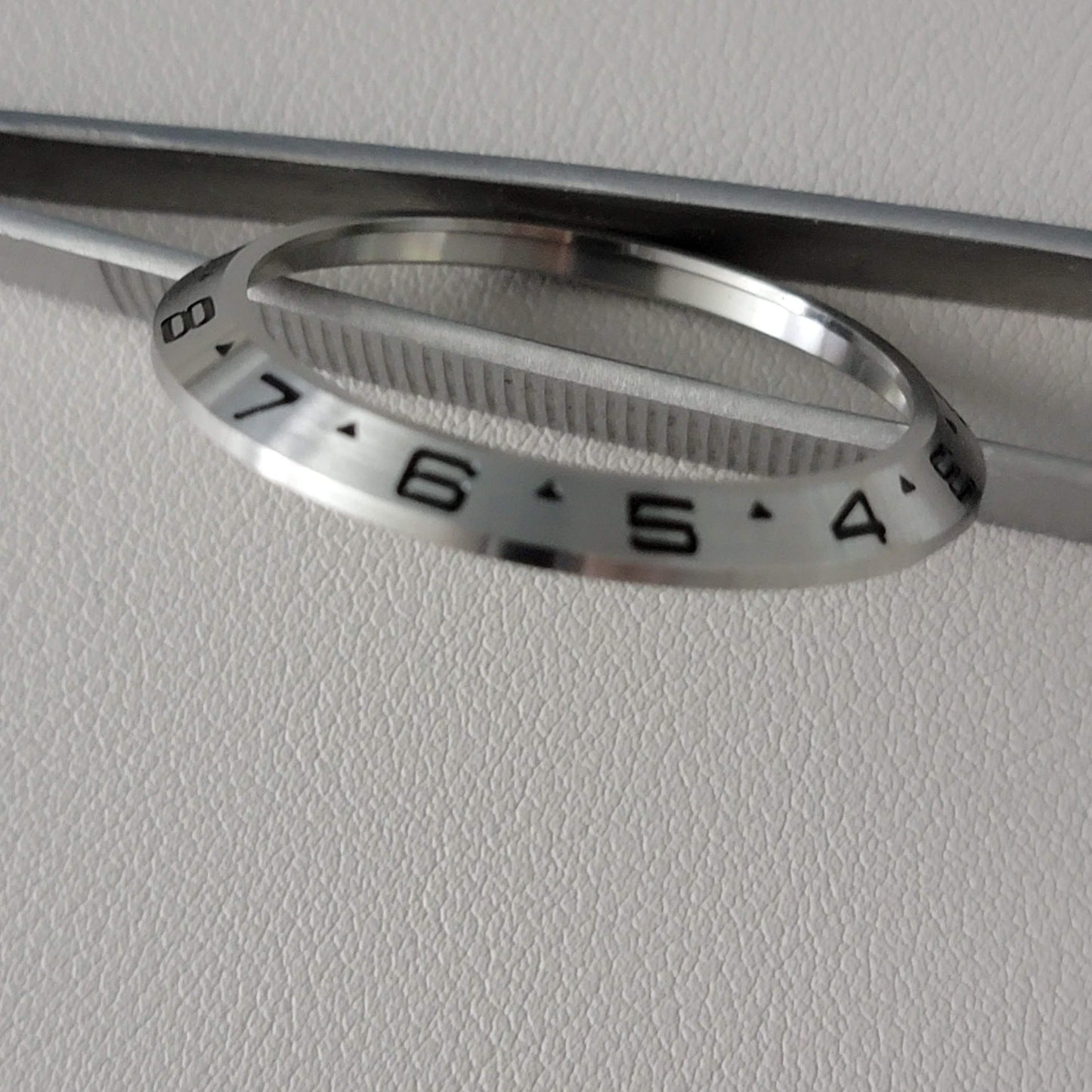 SLIM 12hr Bezel / Brushed