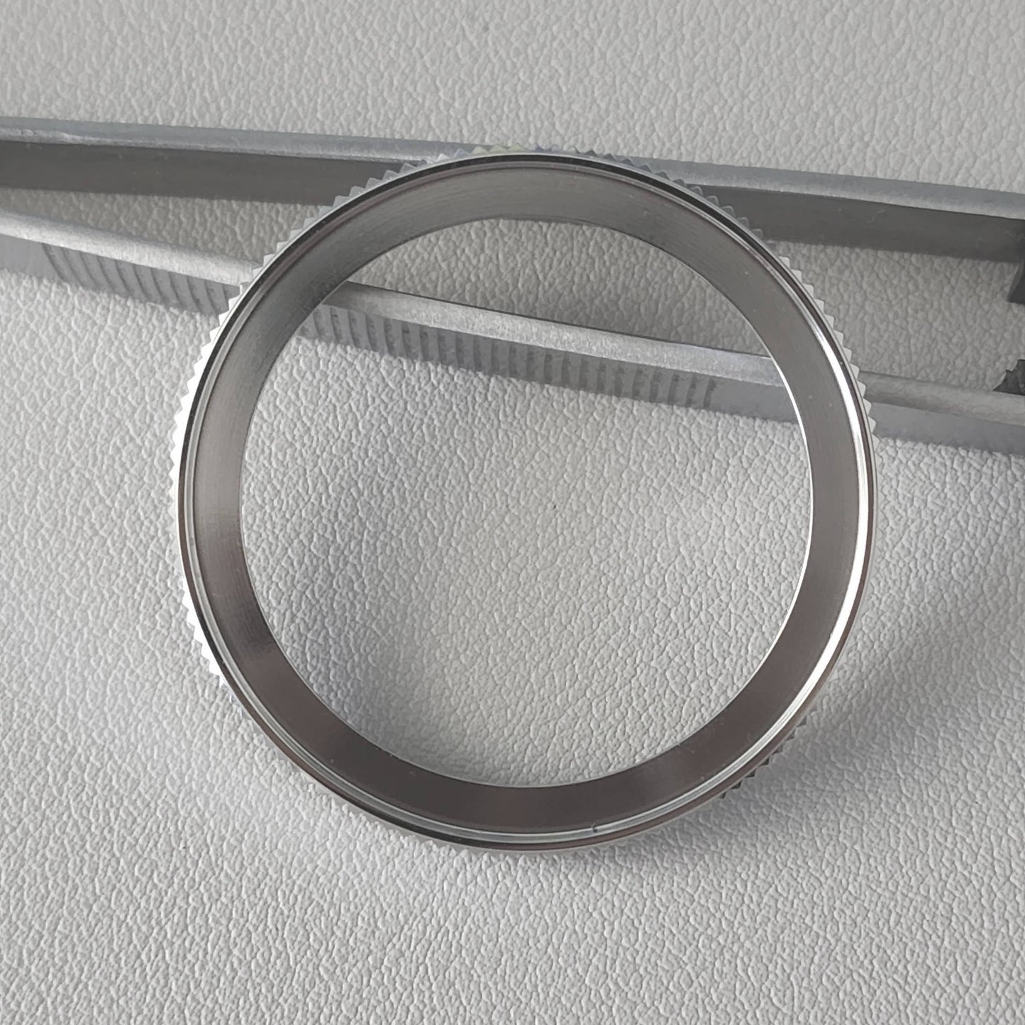 SOFT COIN EDGE Bezel / Polished