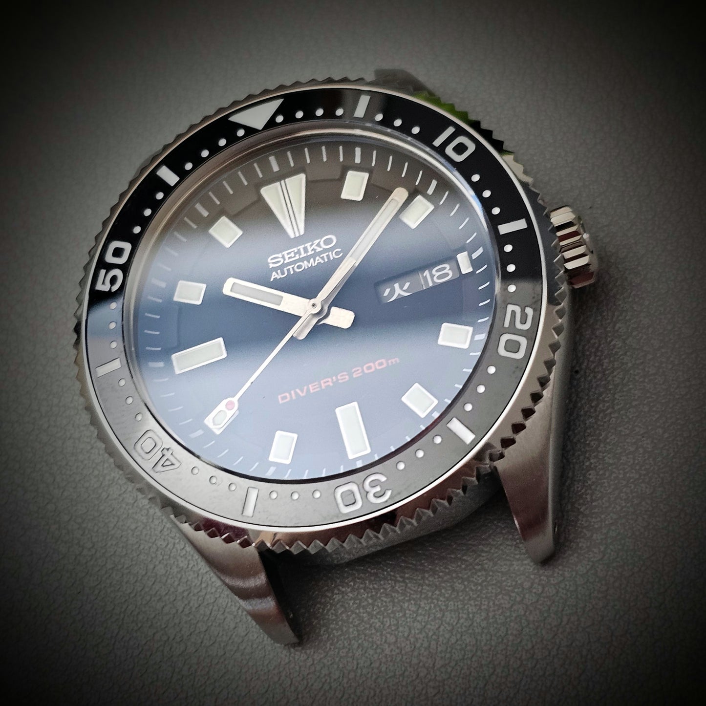 Case SKX007 Diver 40mm Conversion + Metal Bands