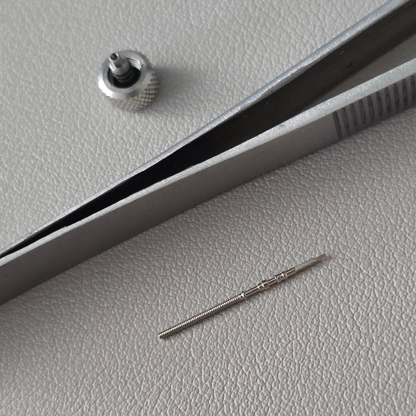 KNURLED Style / Brushed
