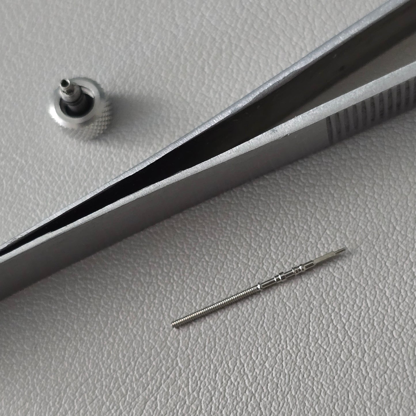 KNURLED Style / Polished