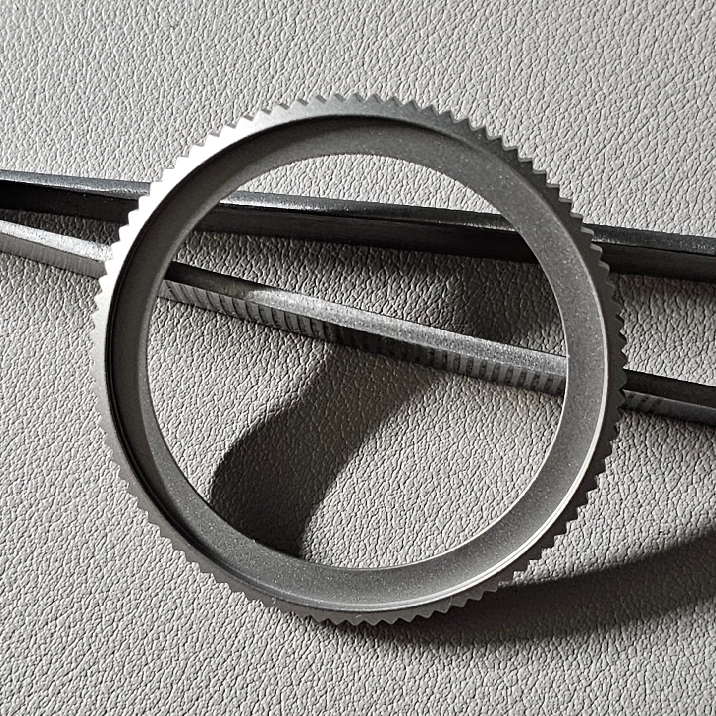 SHARP COIN EDGE Bezel / Sand Blasted