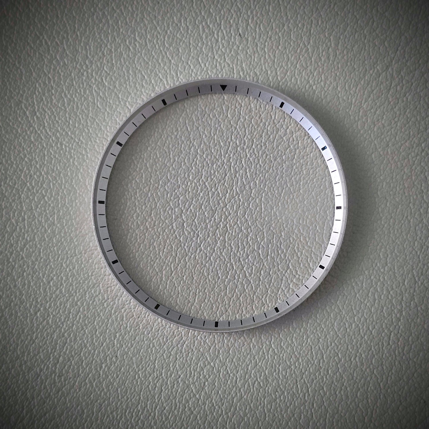 Angled MINUTE / Sand Blasted + Black