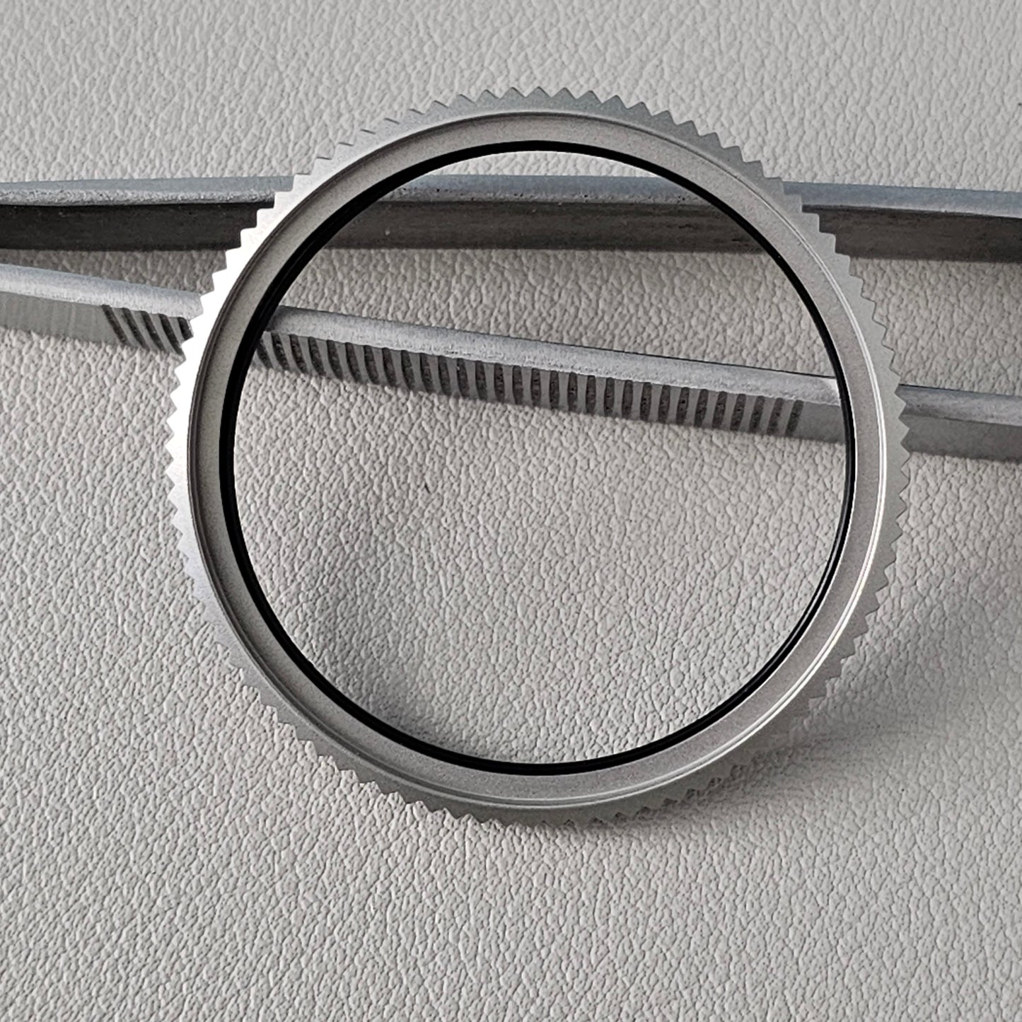 SLIM SHARP COIN EDGE Bezel / Sand Blasted