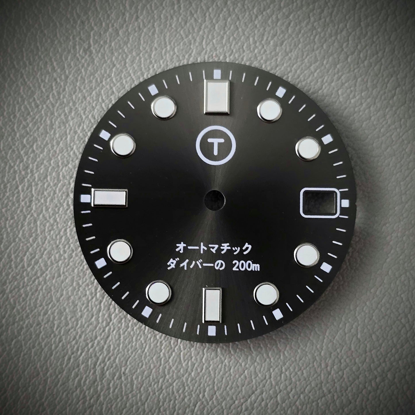 TYPE 5 プレミアム Gunmetal Sunburst Minute Date C3