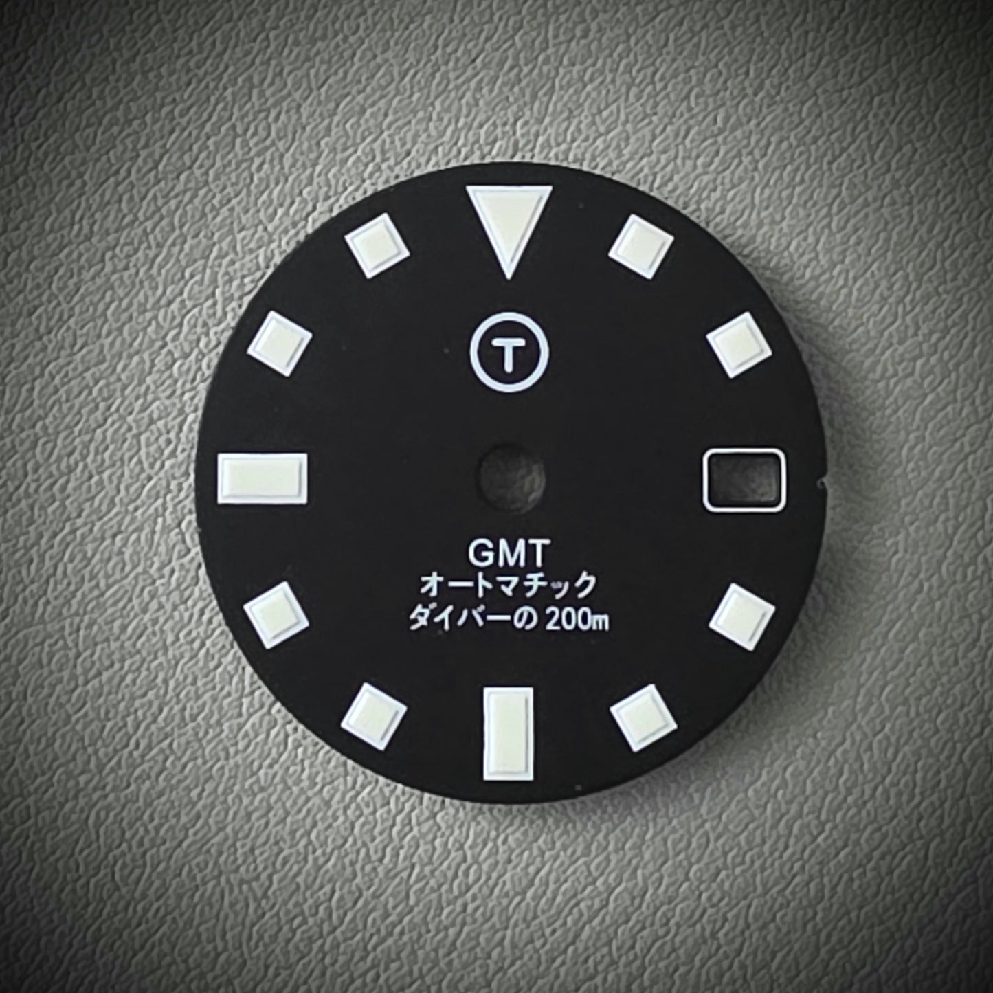 PLGS プレミアム Black GMT Date C3