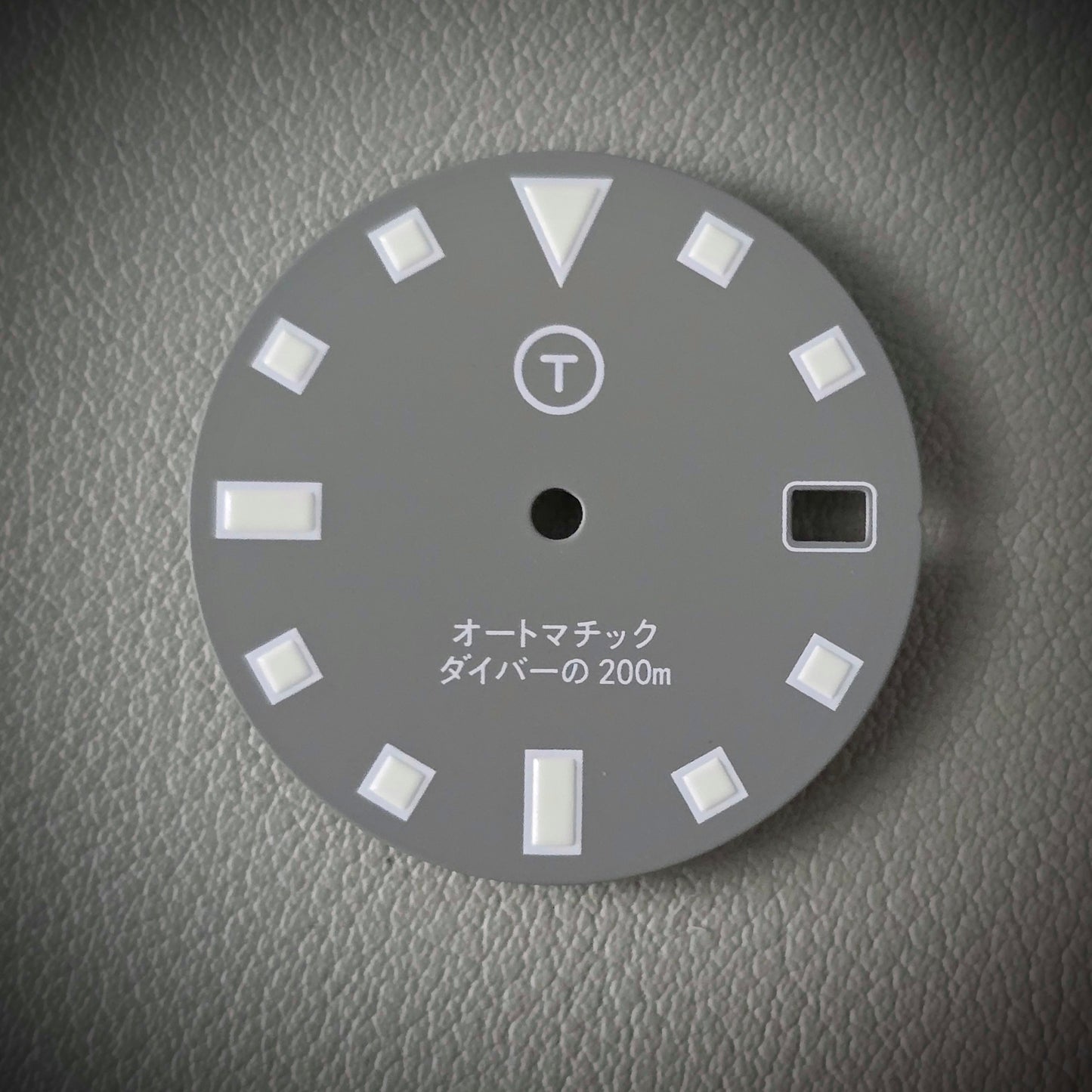 PLGS プレミアム Grey Date C3