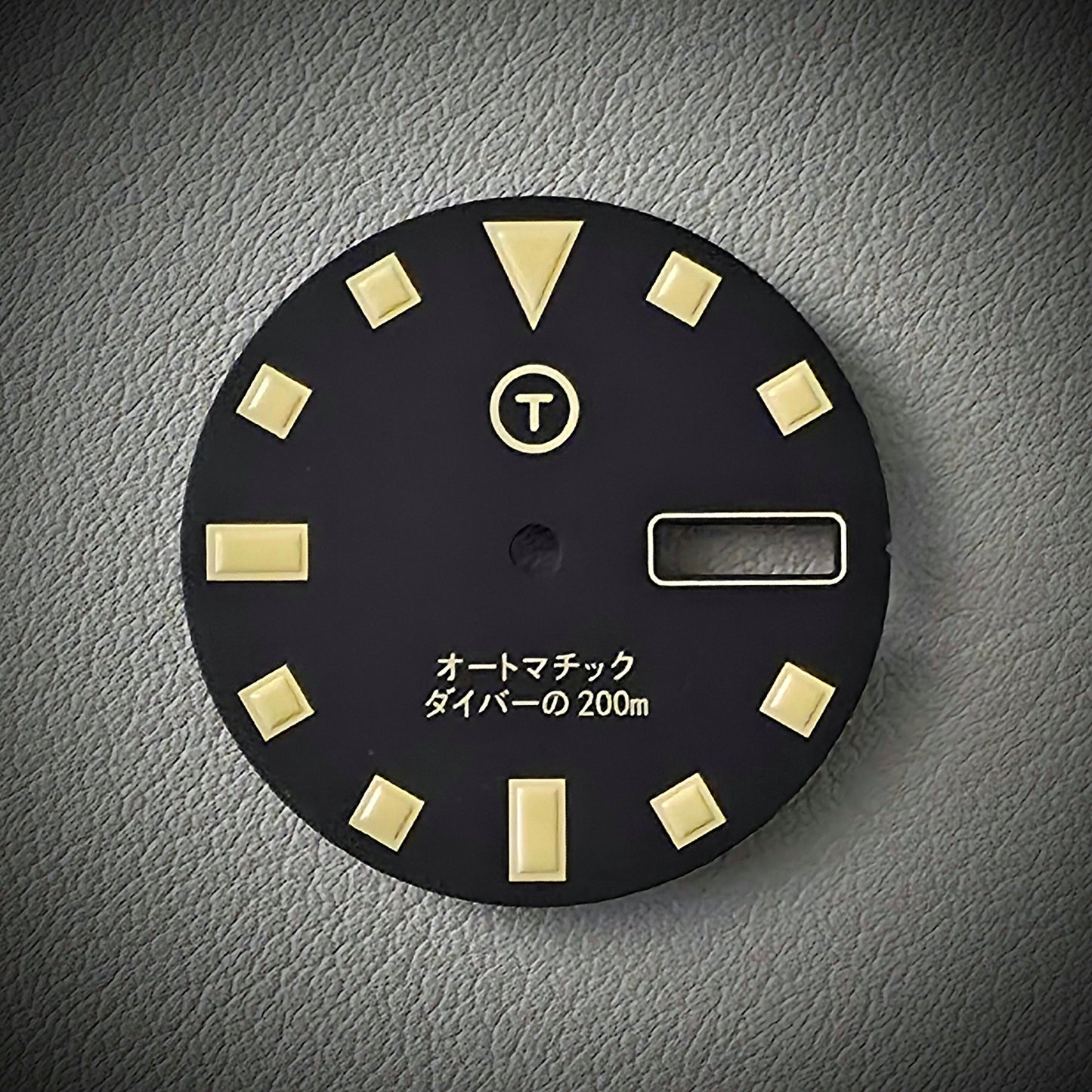 PLGS プレミアム Black Day Date C3 Light Cream