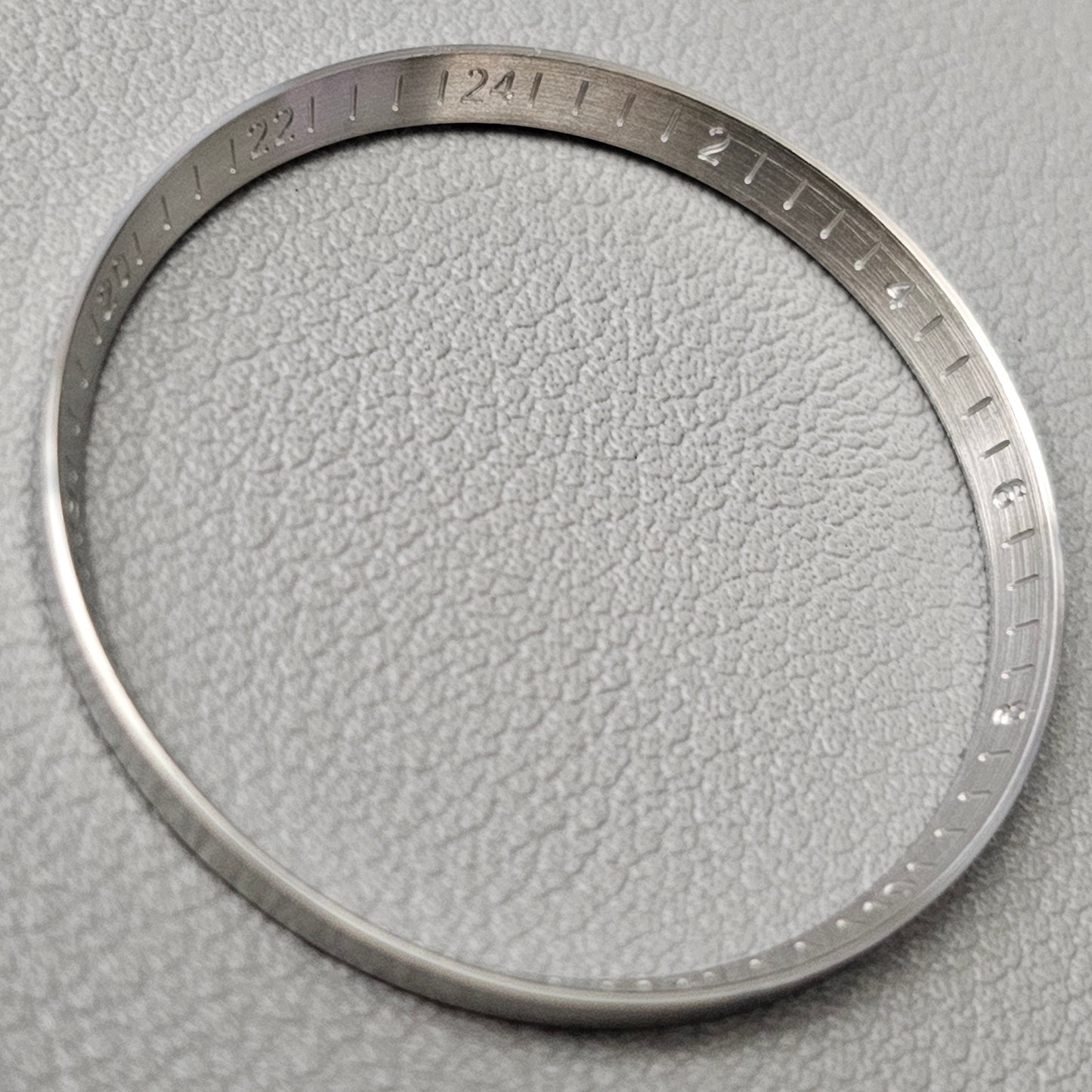 GMT / Brushed