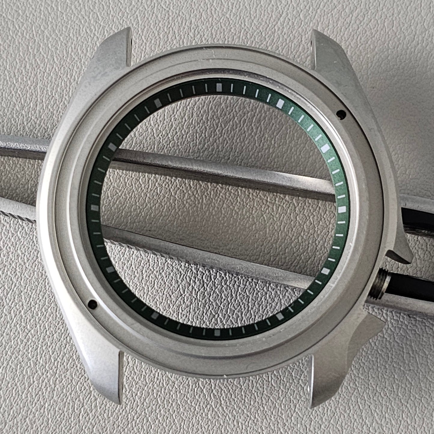 SKX Style / Army Green + Silver