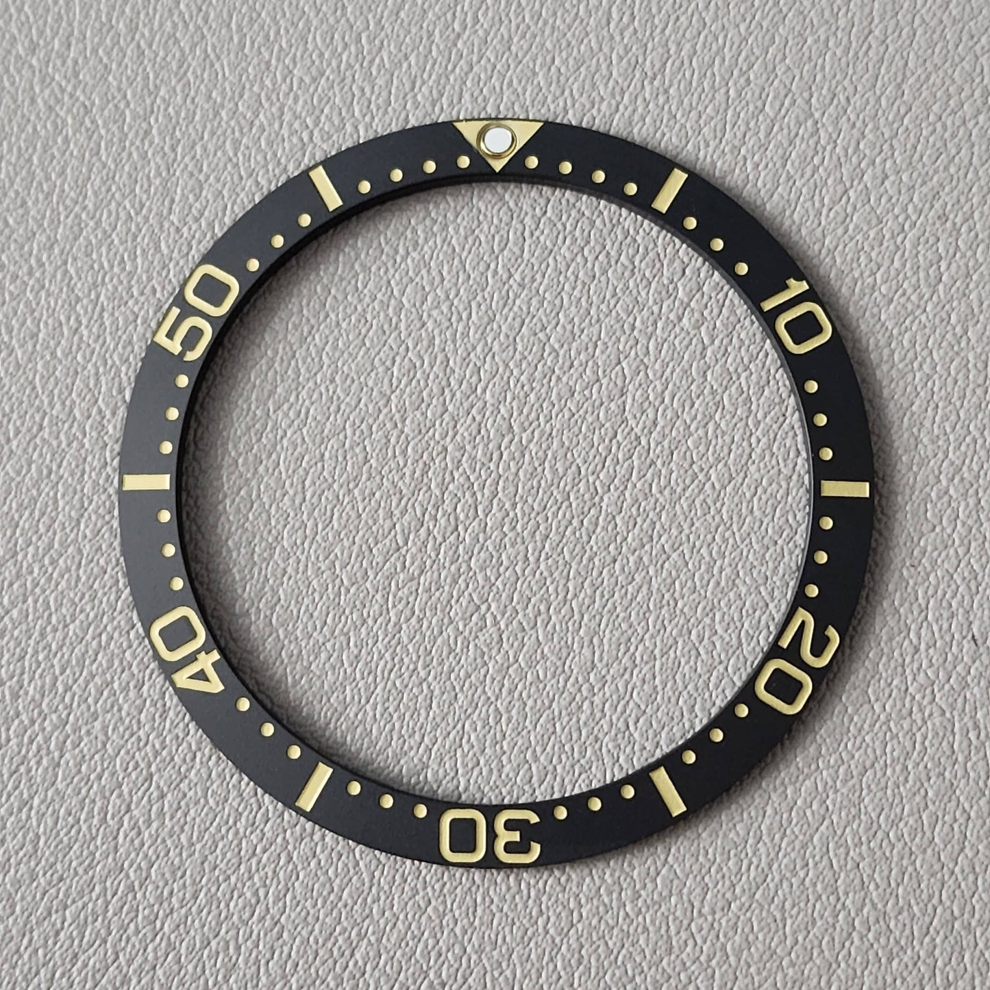 Low_PIP Black Matte + Khaki fonts Ceramic Sloped C3