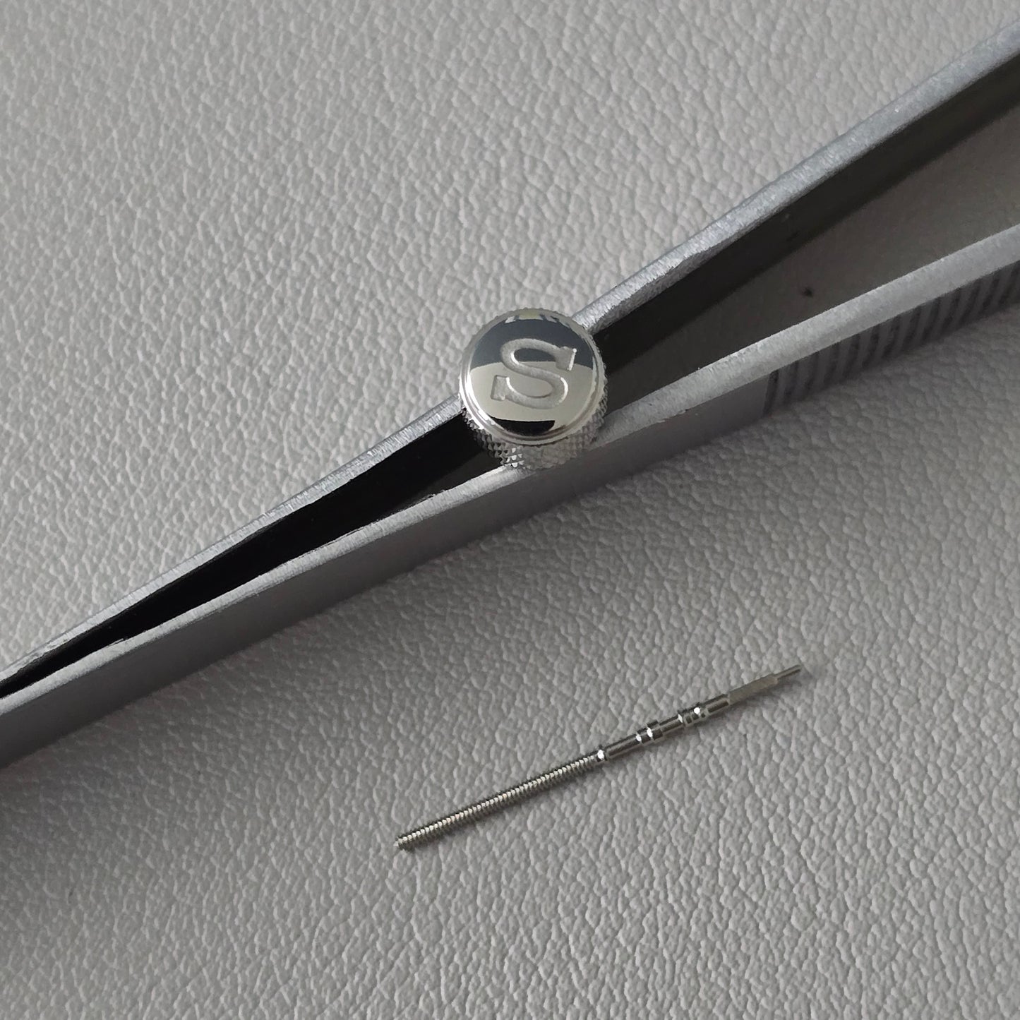 KNURLED Style / Polished