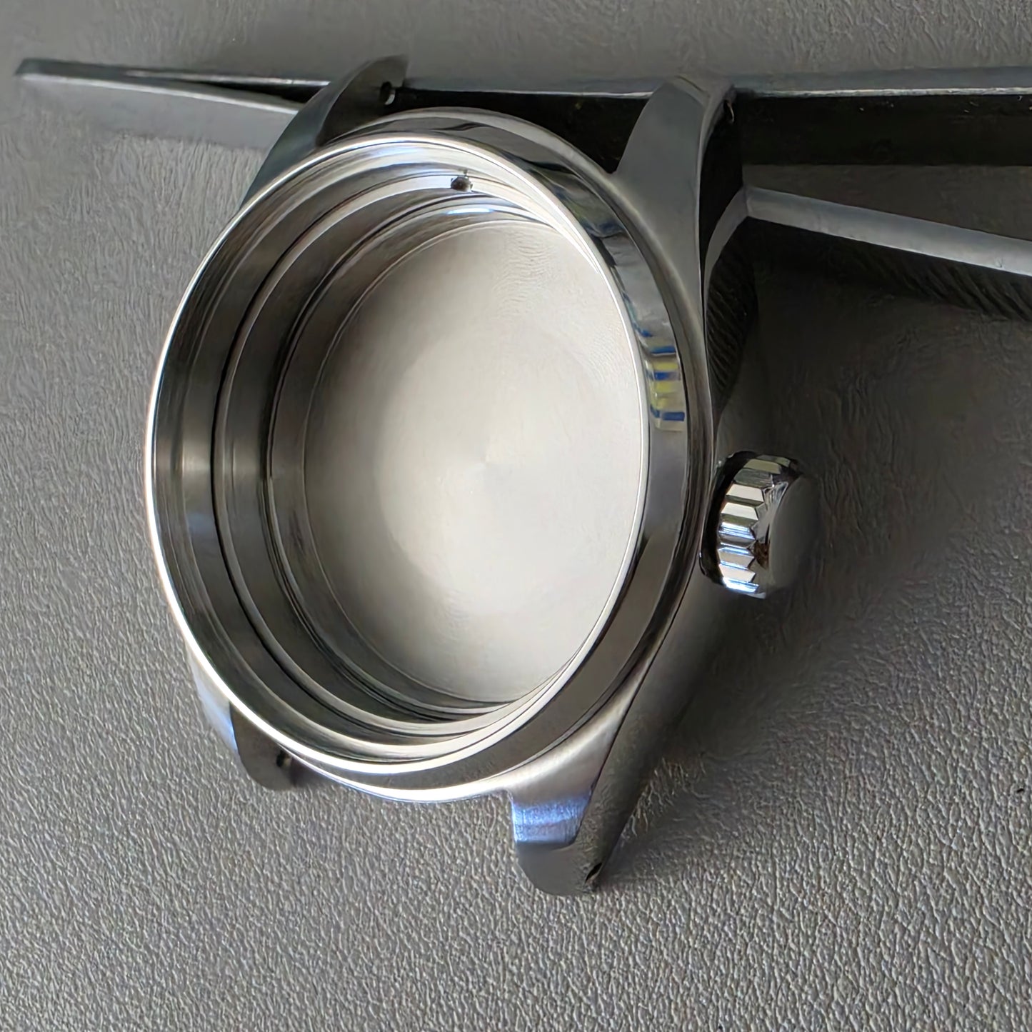 Case Exp 38mm V2 Polished & Brushed