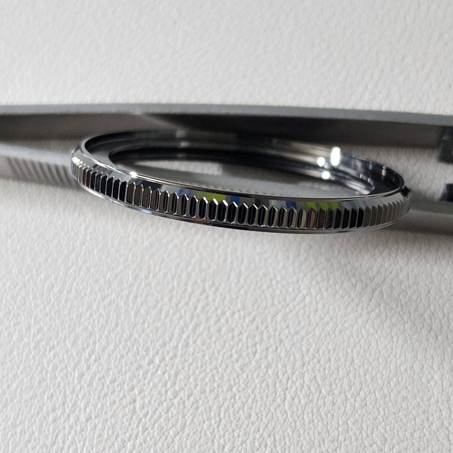 COIN EDGE Bezel / Gunmetal Polished
