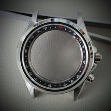 Load image into Gallery viewer, Case Alpinist Conversion GMT + All Bundle + Oyster Bands (Exhibition Case-Back)
