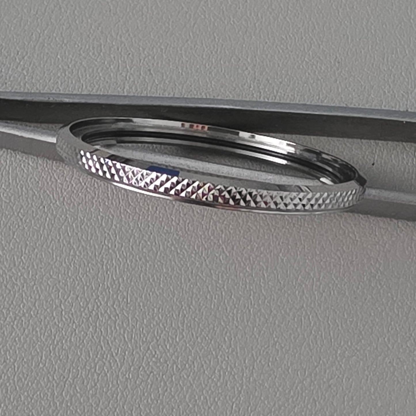 SLIM KNURLED Bezel / Polished