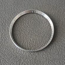 Load image into Gallery viewer, Chapter Ring SKX007 Etched / Brushed
