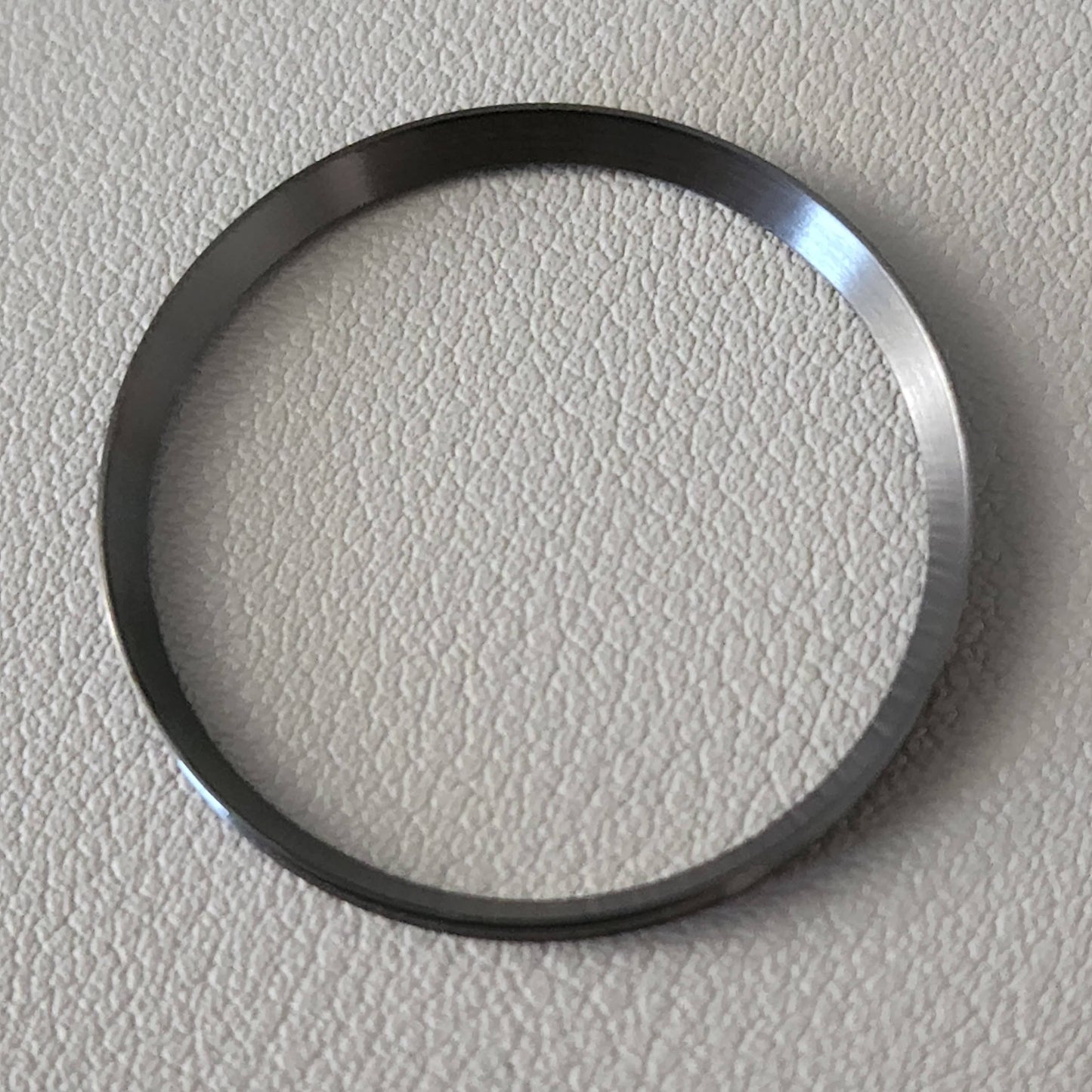 Plain / Gunmetal Brushed